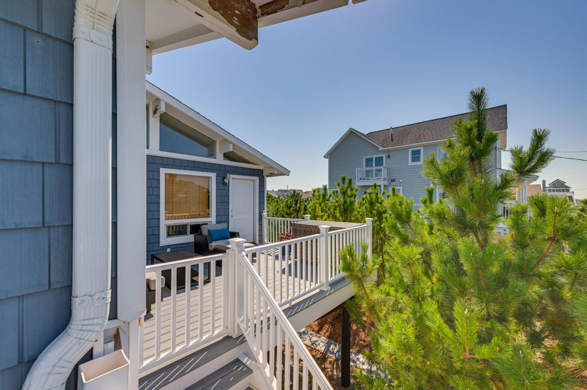 Westhampton Beach Home With Deck And Ocean Views! エクステリア 写真