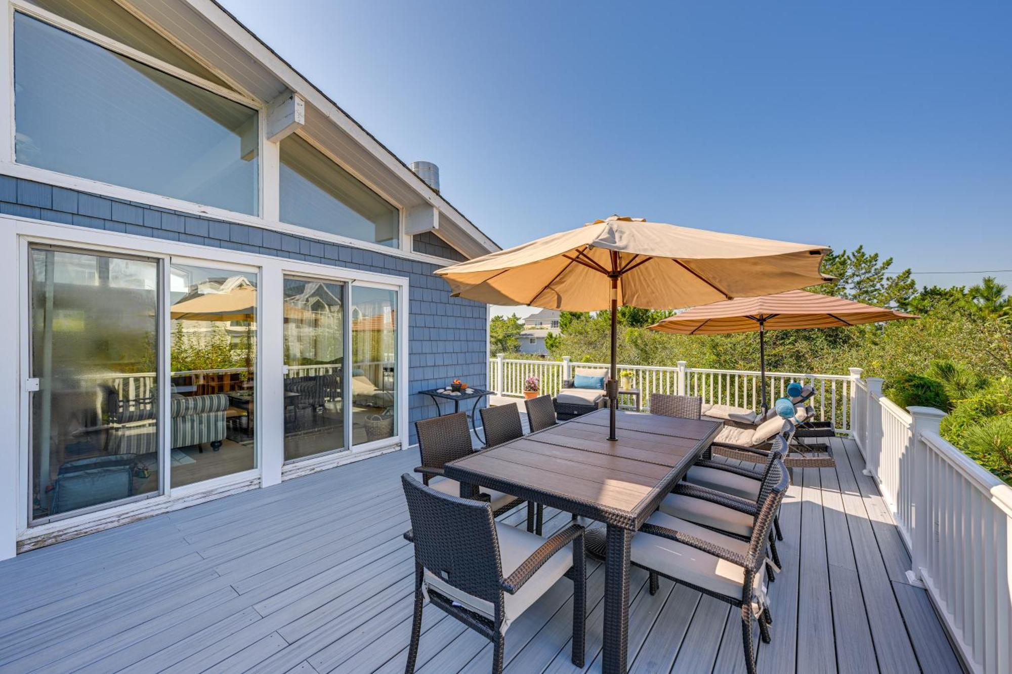 Westhampton Beach Home With Deck And Ocean Views! エクステリア 写真