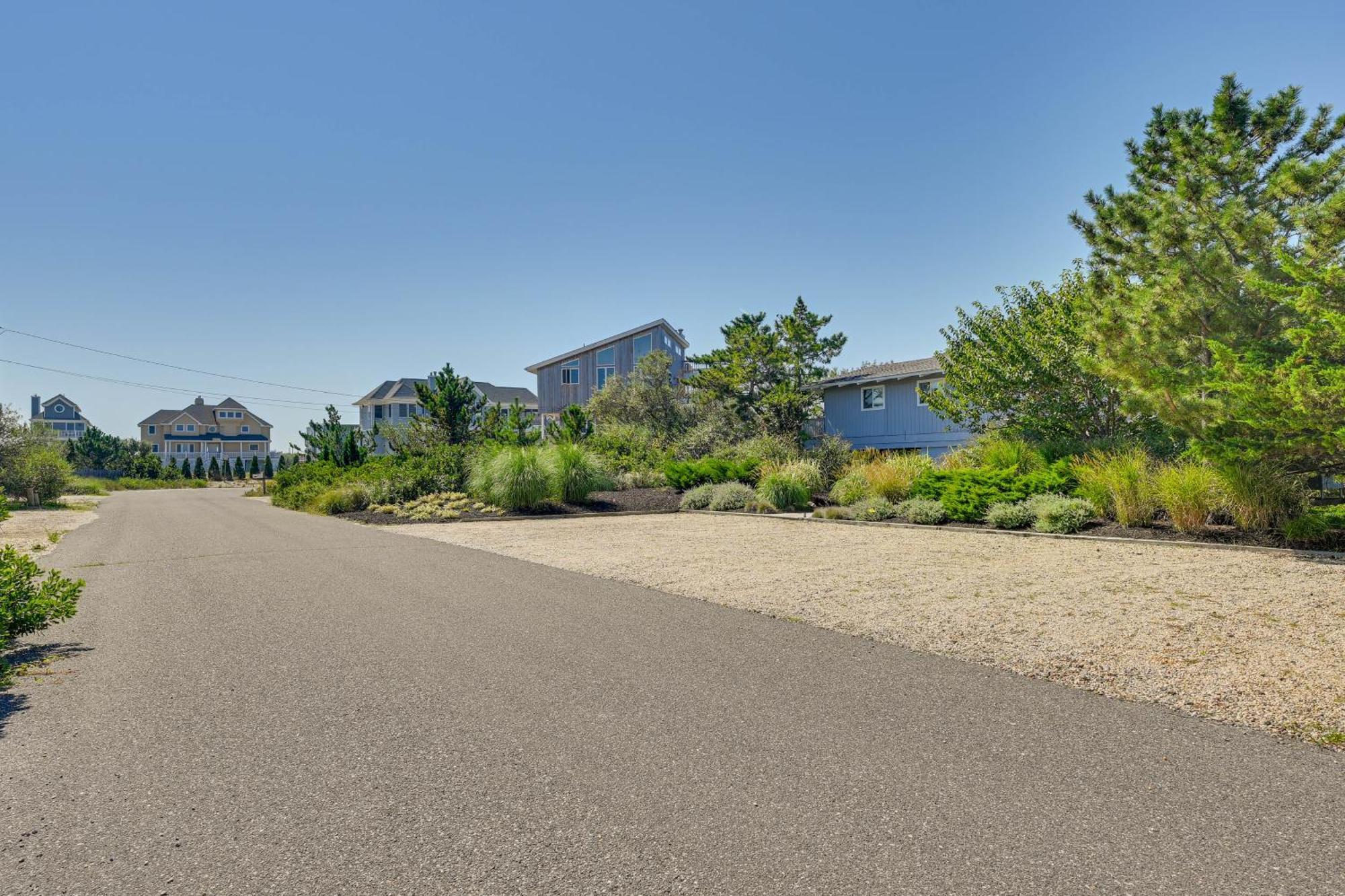 Westhampton Beach Home With Deck And Ocean Views! エクステリア 写真