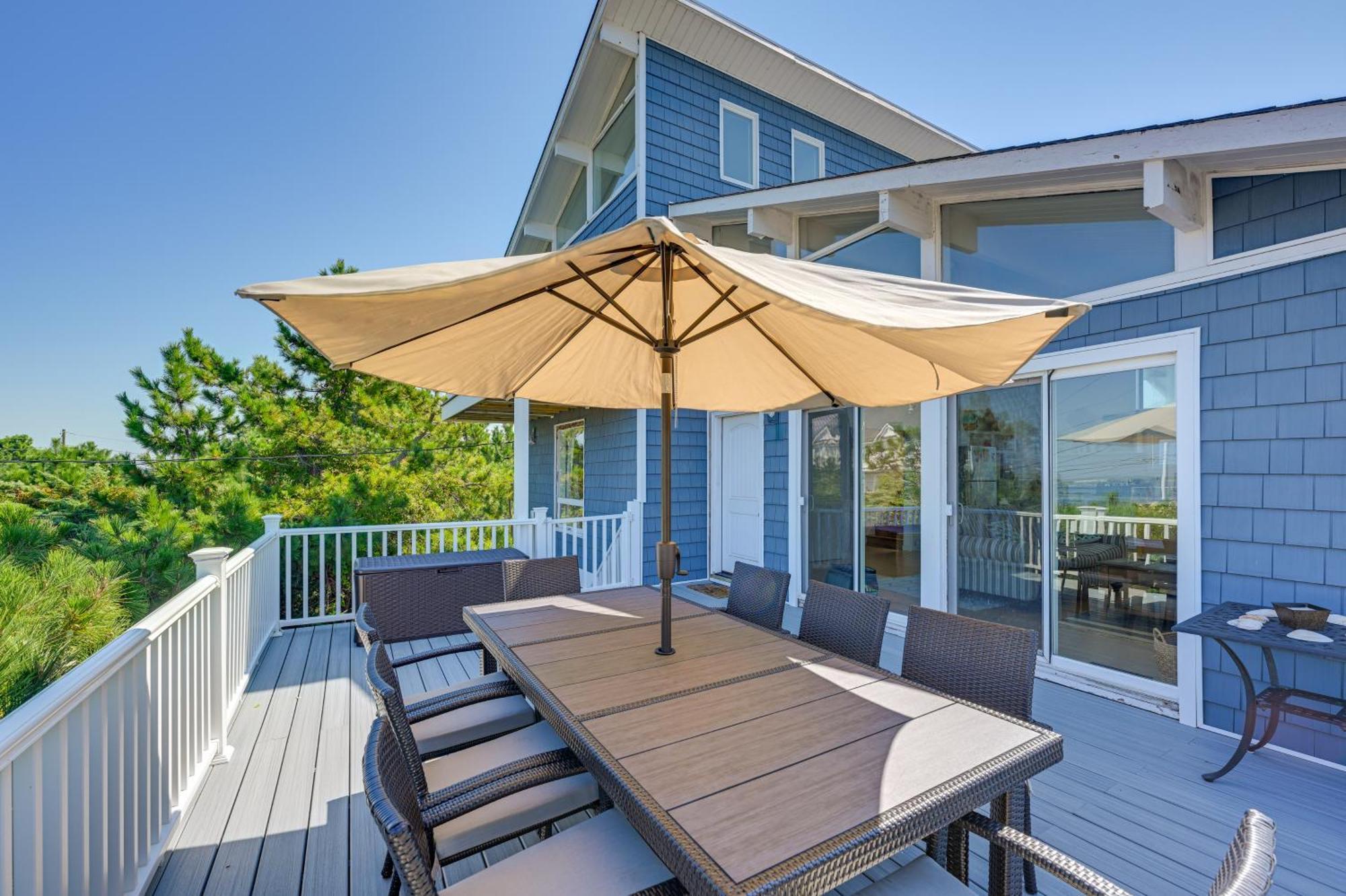 Westhampton Beach Home With Deck And Ocean Views! エクステリア 写真