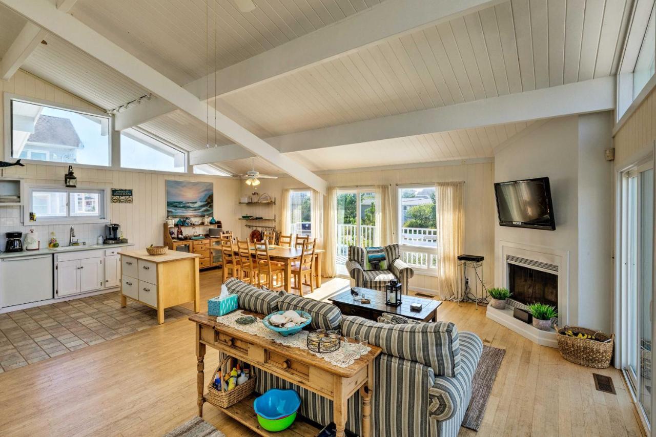 Westhampton Beach Home With Deck And Ocean Views! エクステリア 写真