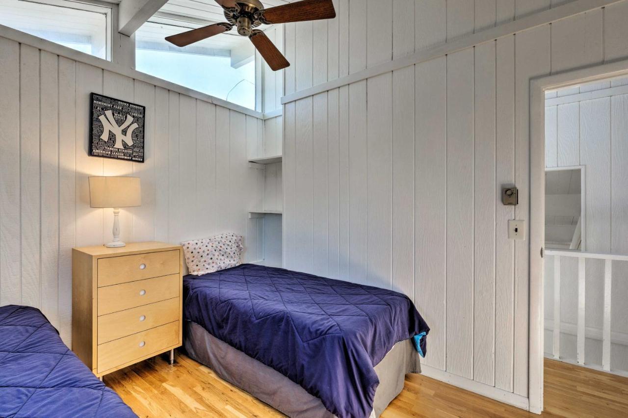 Westhampton Beach Home With Deck And Ocean Views! エクステリア 写真