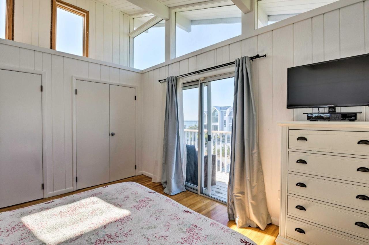 Westhampton Beach Home With Deck And Ocean Views! エクステリア 写真